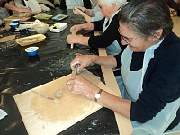 Workshop de cermica para a populao snior